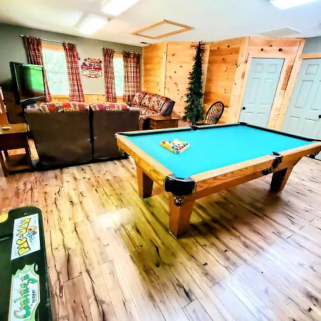Wandering Bear Lodge-Free Tickets Sevierville Exterior photo