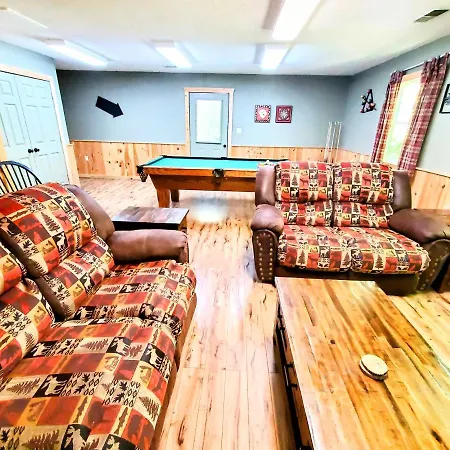 Wandering Bear Lodge-Free Tickets Sevierville Exterior photo