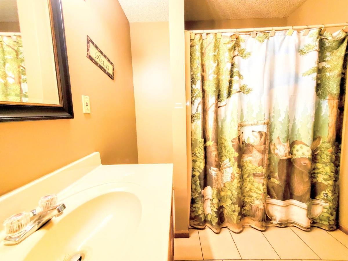 Wandering Bear Lodge-free Tickets *