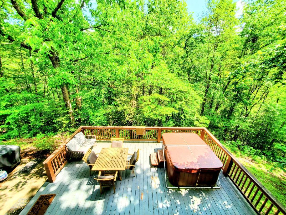 Wandering Bear Lodge-free Tickets Chalet *