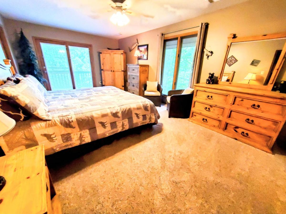 Wandering Bear Lodge-free Tickets Chalet *